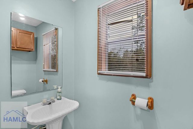 531 Gene Bland Road, Jesup, GA 31545