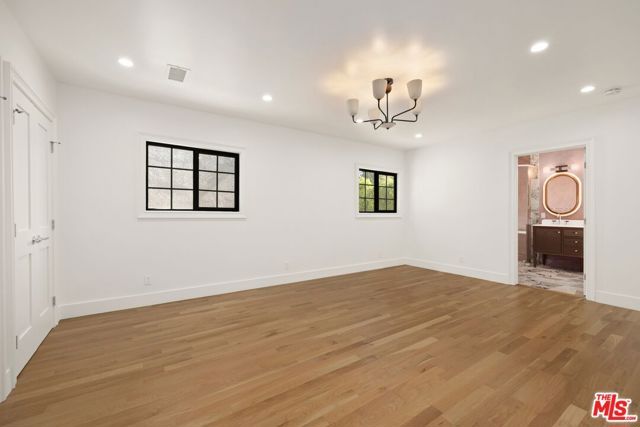 211 S Formosa Avenue, Los Angeles, CA 90036