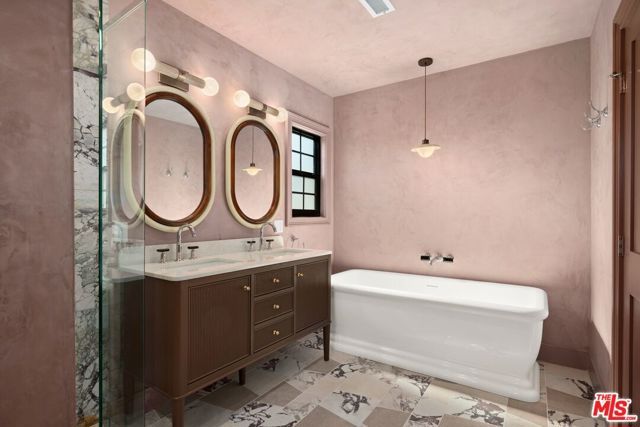 211 S Formosa Avenue, Los Angeles, CA 90036