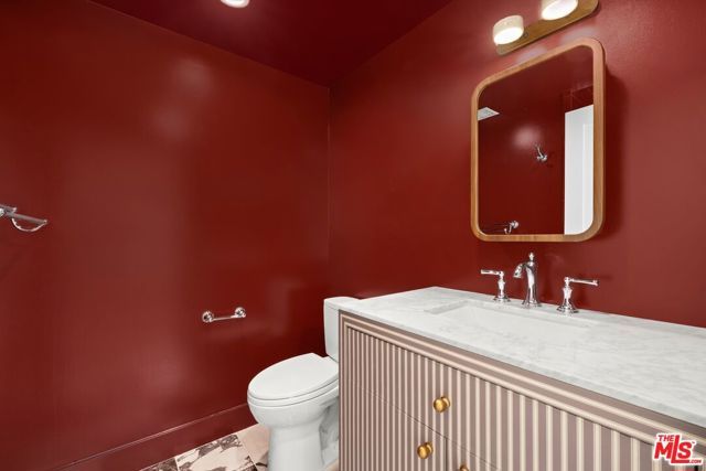 211 S Formosa Avenue, Los Angeles, CA 90036