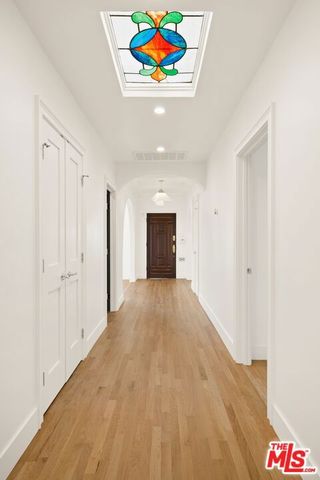 211 S Formosa Avenue, Los Angeles, CA 90036