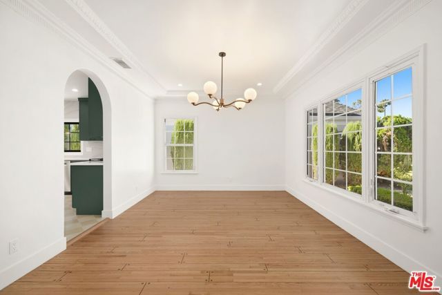 211 S Formosa Avenue, Los Angeles, CA 90036