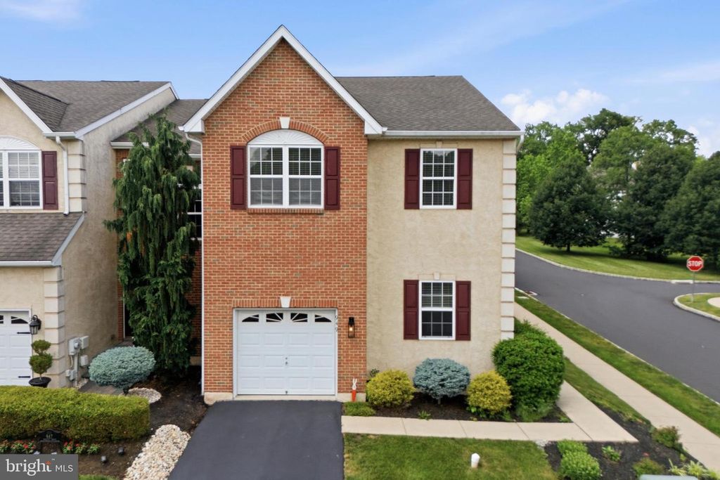 949 CHOLET DR, Collegeville, PA 19426