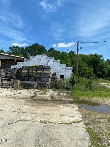 12055 E Nc 55, Dunn, NC 28334