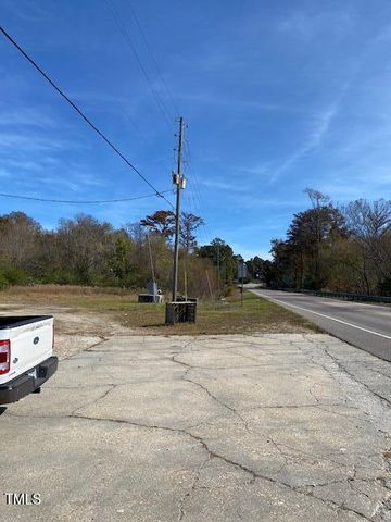 12055 E Nc 55, Dunn, NC 28334