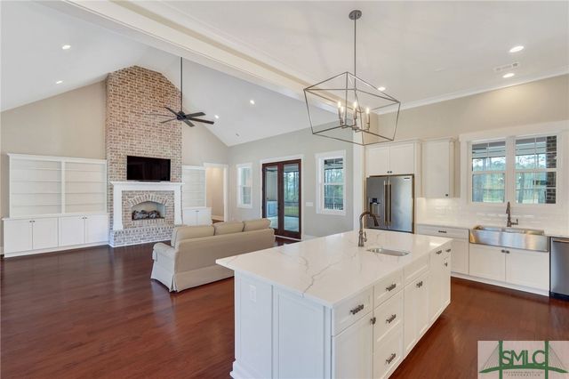 126 Carapace Court, Richmond Hill, GA 31324