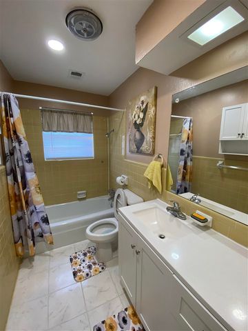 4607 NW Lincoln Ave, Lawton, OK 73505