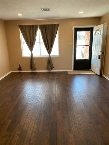 4607 NW Lincoln Ave, Lawton, OK 73505