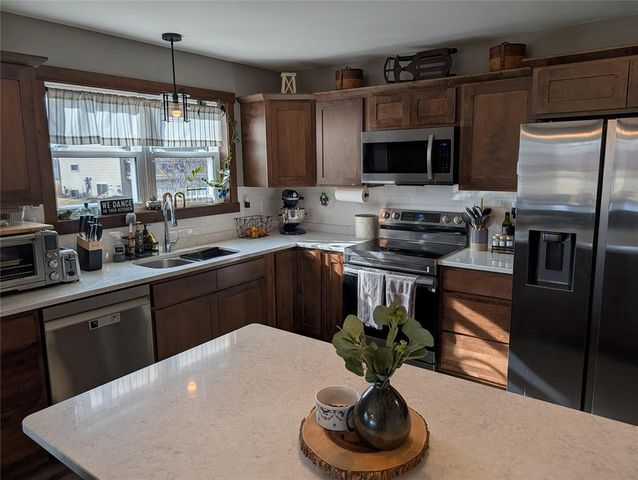 1812 Sloan Street, Eau Claire, WI 54703