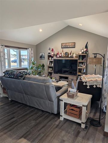 1812 Sloan Street, Eau Claire, WI 54703