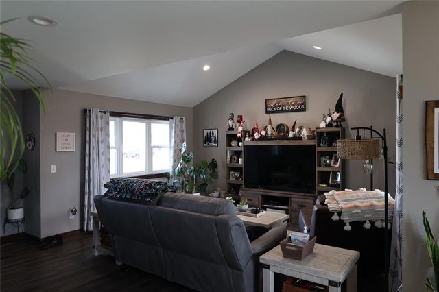 1812 Sloan Street, Eau Claire, WI 54703