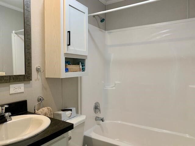 2899 N Sandy Drive, Ludington, MI 49431