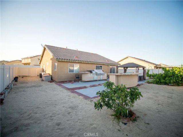 16066 Pawnee Place, Victorville, CA 92394