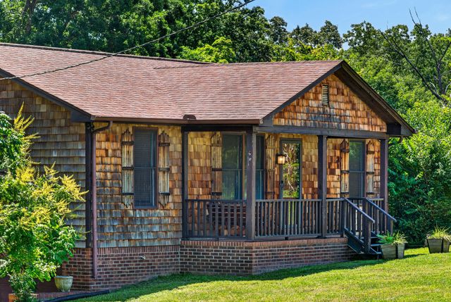 7190 Bahne Rd, Fairview, TN 37062