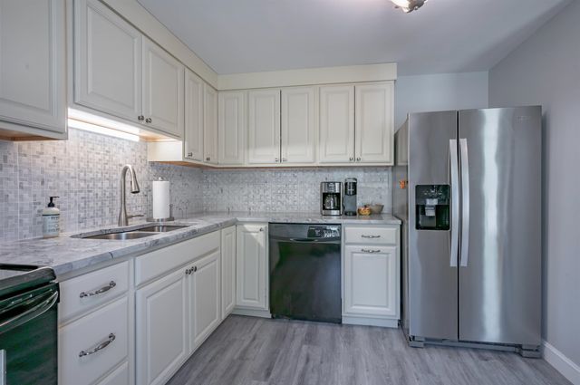 8 Veterans Road Unit 8, Amherst, NH 03031