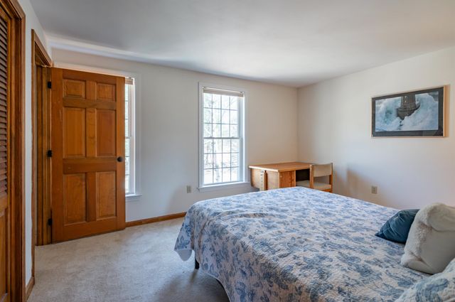 8 Veterans Road Unit 8, Amherst, NH 03031