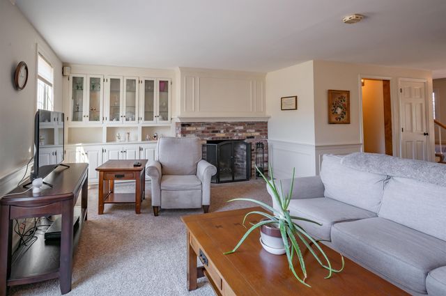 8 Veterans Road Unit 8, Amherst, NH 03031