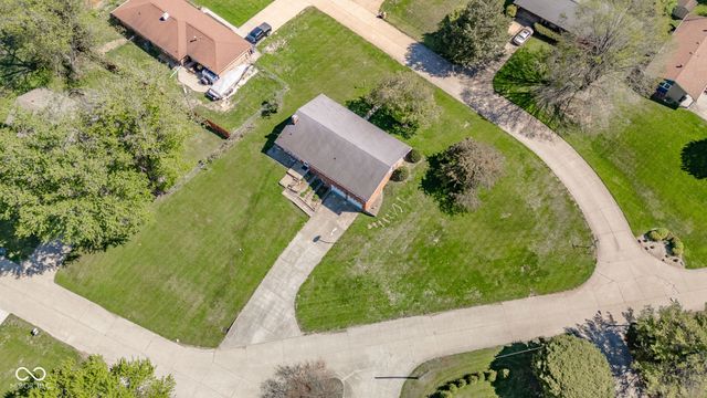 1016 Brunswick Way, Anderson, IN 46012