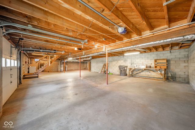 1016 Brunswick Way, Anderson, IN 46012