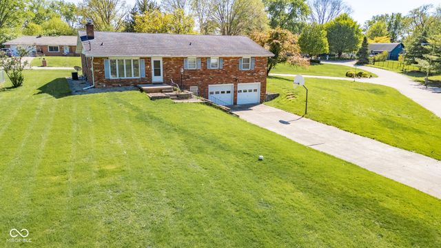1016 Brunswick Way, Anderson, IN 46012