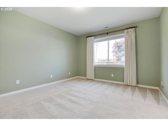 1917 N HYSSOP St, Canby, OR 97013