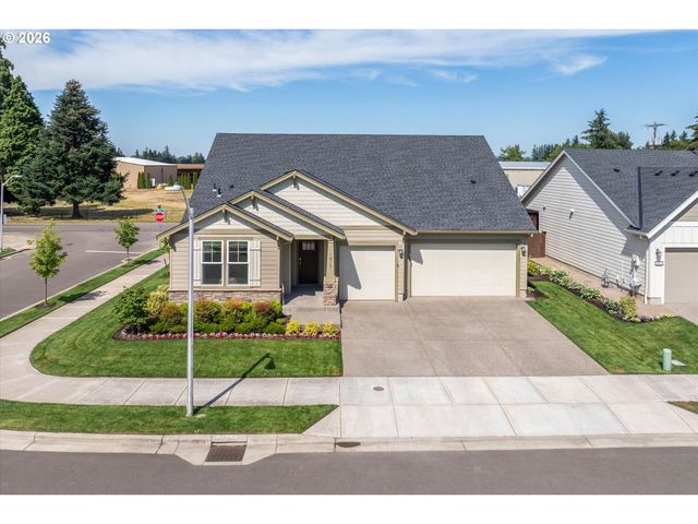 1917 N HYSSOP St, Canby, OR 97013