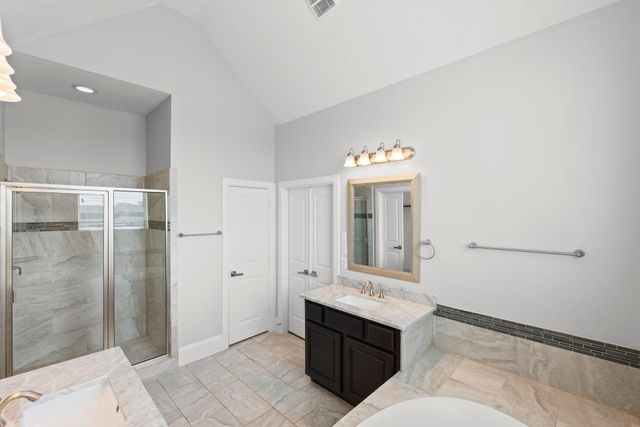 702 N Shepherd Drive, Houston, TX 77007