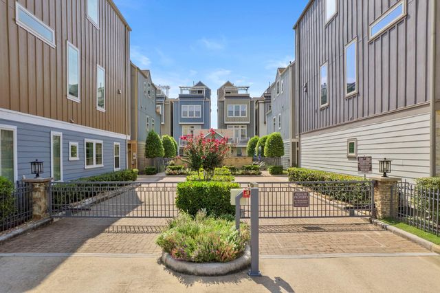 702 N Shepherd Drive, Houston, TX 77007