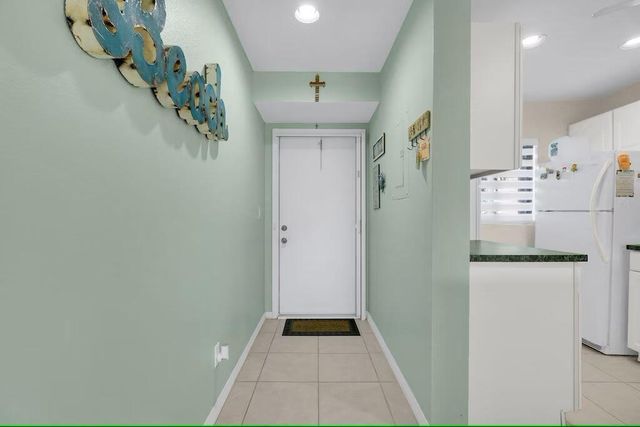 10102 S Ocean Drive 107, Jensen Beach, FL 34957