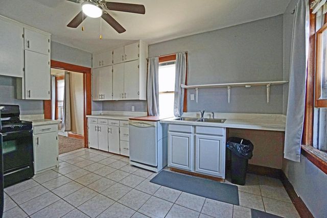 2612 75th STREET, Kenosha, WI 53143