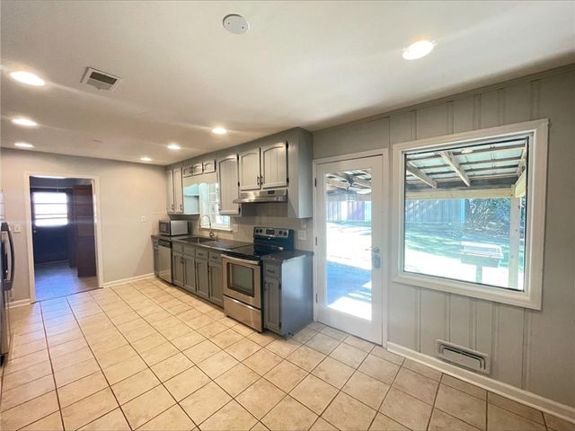 481 Virginia Place SE, Marietta, GA 30067
