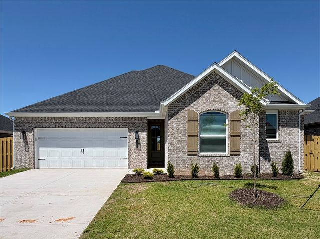 1900 Bugg Street, Pea Ridge, AR 72751
