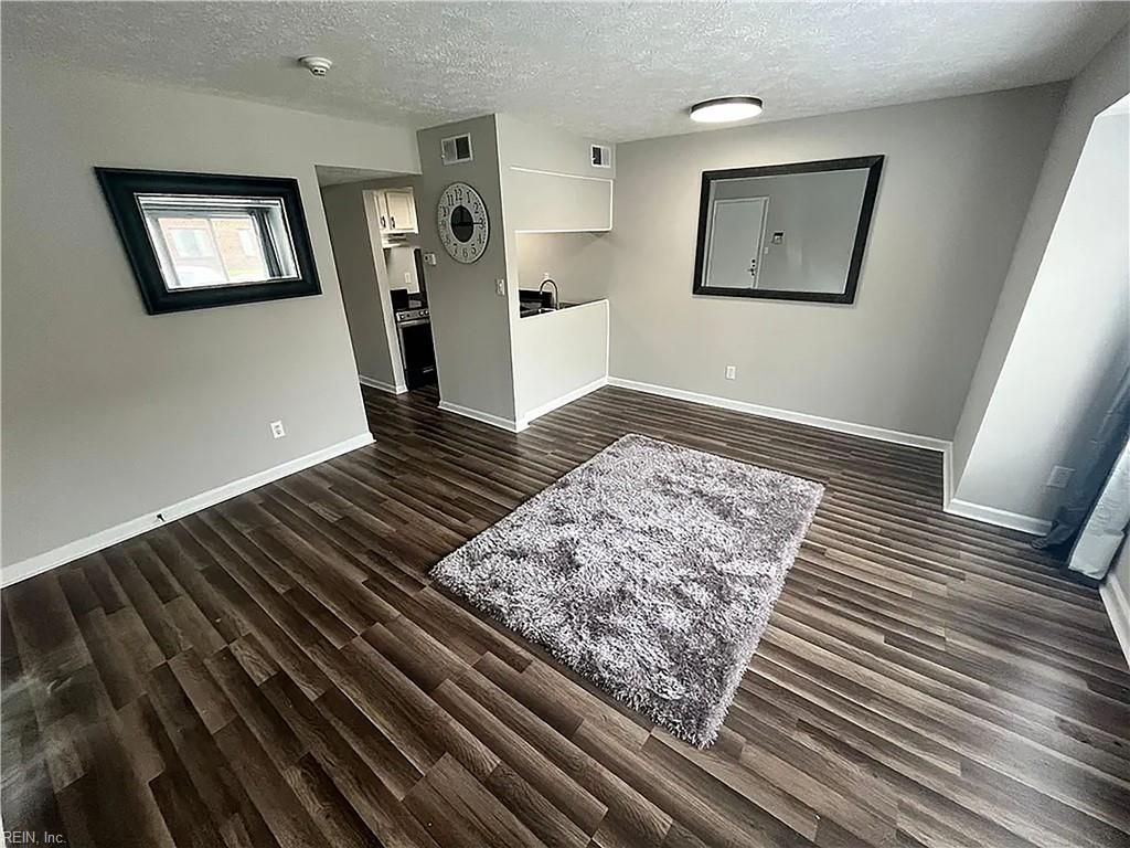151 Pacific DR 4, Hampton, VA 23666