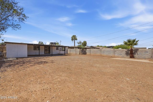 2230 W CAMBRIDGE Avenue, Phoenix, AZ 85009