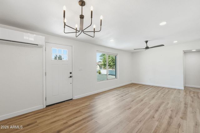 2230 W CAMBRIDGE Avenue, Phoenix, AZ 85009