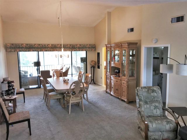 6028 OAK CREEK LANE 1931, Bradenton, FL 34210