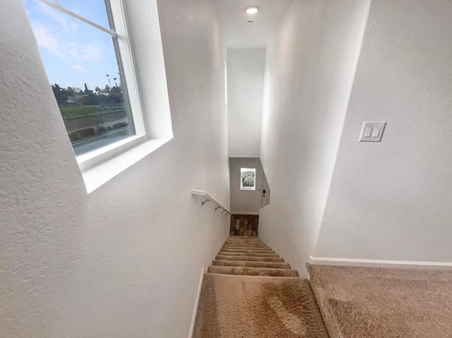 3710 Roseparke Way, Sacramento, CA 95834