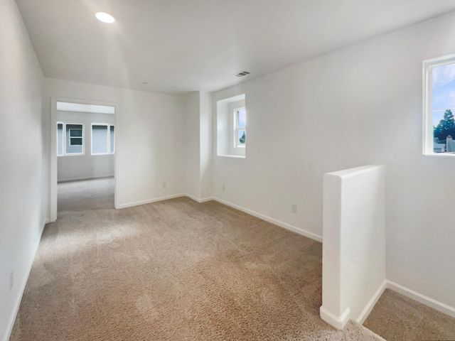 3710 Roseparke Way, Sacramento, CA 95834