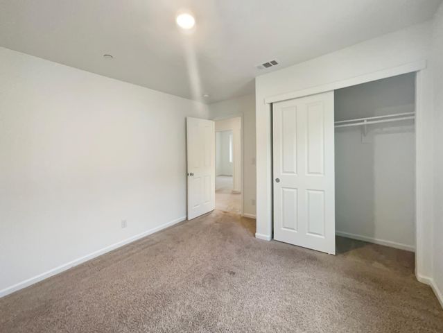 3710 Roseparke Way, Sacramento, CA 95834