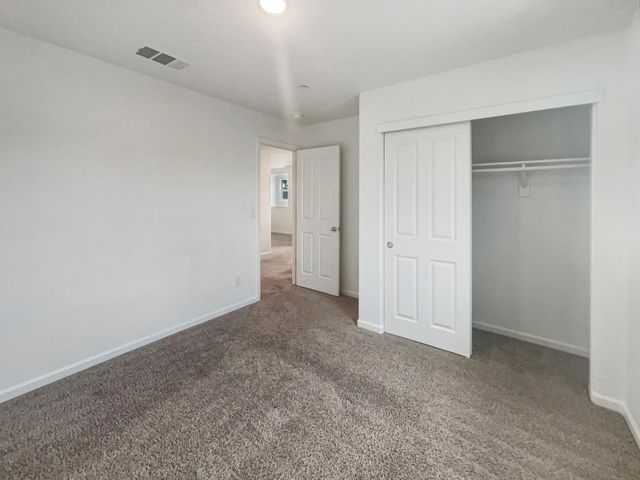 3710 Roseparke Way, Sacramento, CA 95834