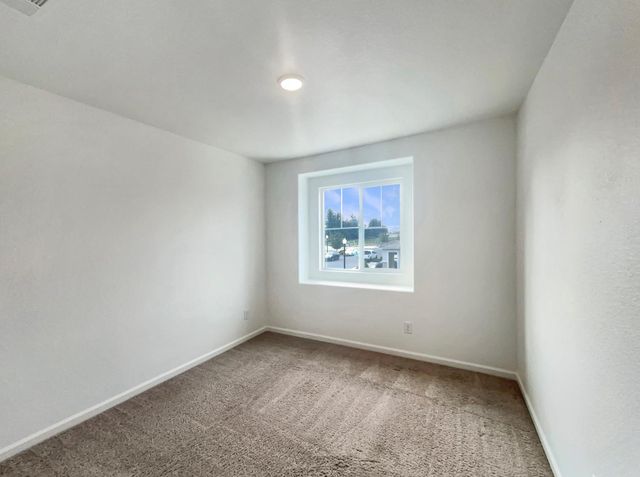 3710 Roseparke Way, Sacramento, CA 95834