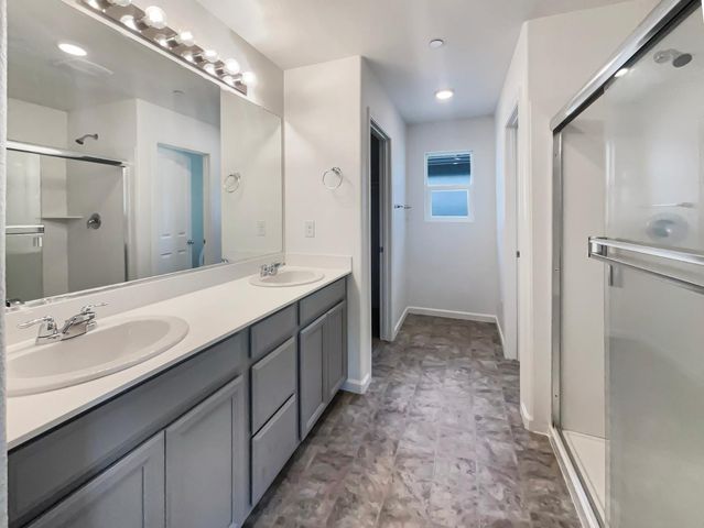 3710 Roseparke Way, Sacramento, CA 95834