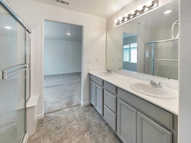 3710 Roseparke Way, Sacramento, CA 95834