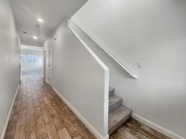 3710 Roseparke Way, Sacramento, CA 95834