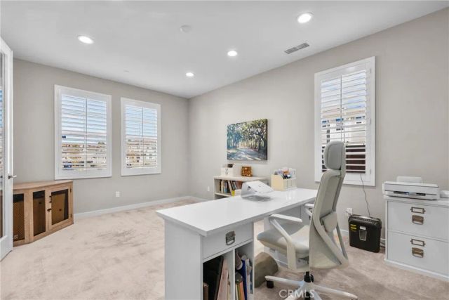 28332 Clarion, Saugus, CA 91350