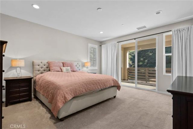 28332 Clarion, Saugus, CA 91350