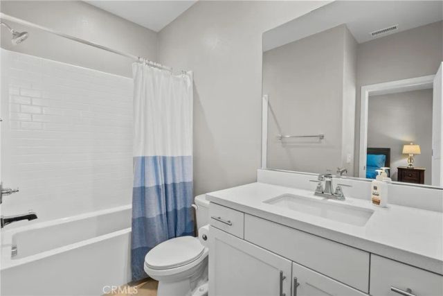 28332 Clarion, Saugus, CA 91350