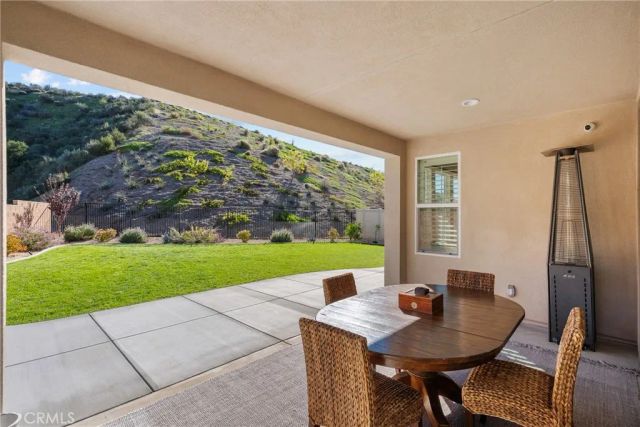 28332 Clarion, Saugus, CA 91350