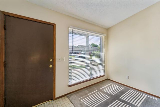 208 Hudson Place, Midwest City, OK 73110