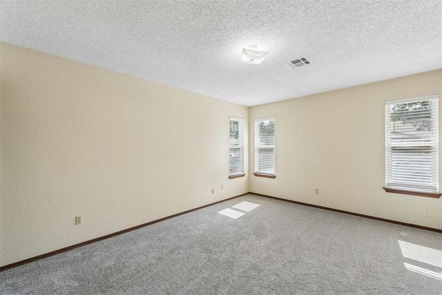208 Hudson Place, Midwest City, OK 73110